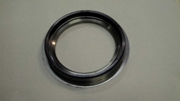 THRUST RING