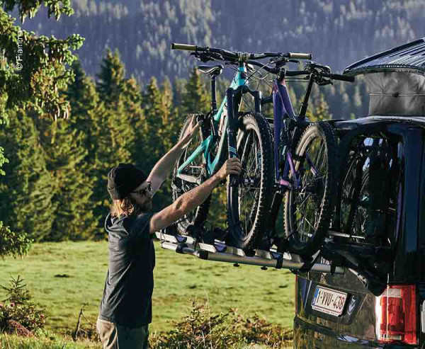 3.Lišta + rozpěrka Zadní nosič Thule WanderWay pro VW T6