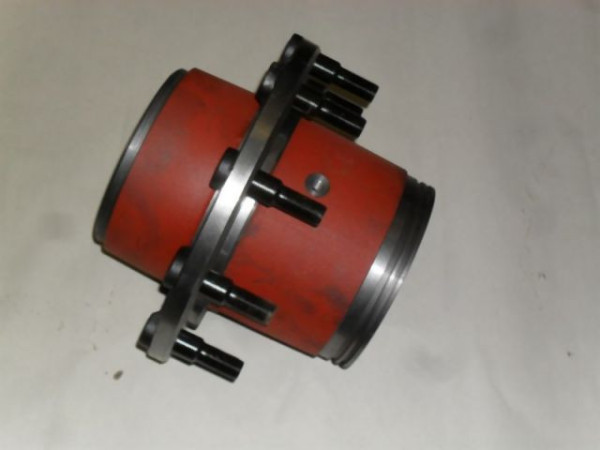 REAR WHEEL HUB