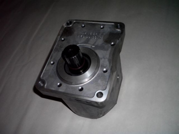 GEAR PUMP UN 100 A 11T  Euro 2