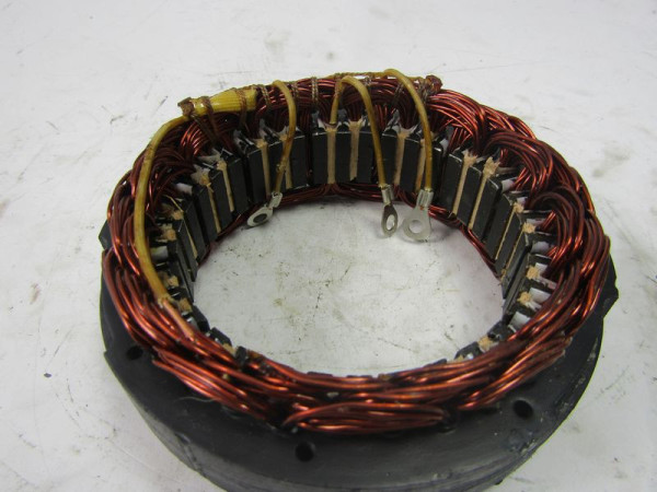 Stator alternátoru