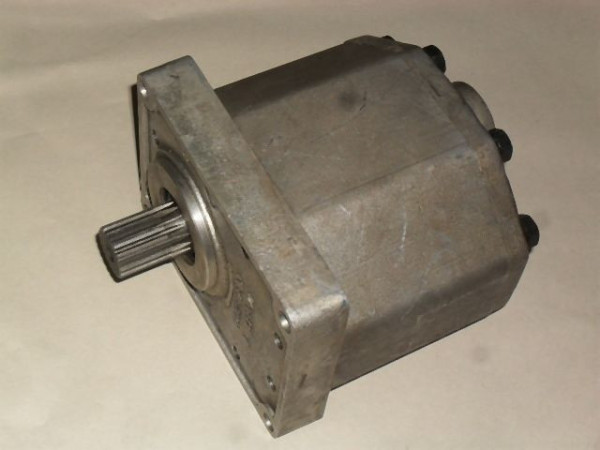 GEAR PUMP UN 40 AL na tisicihran