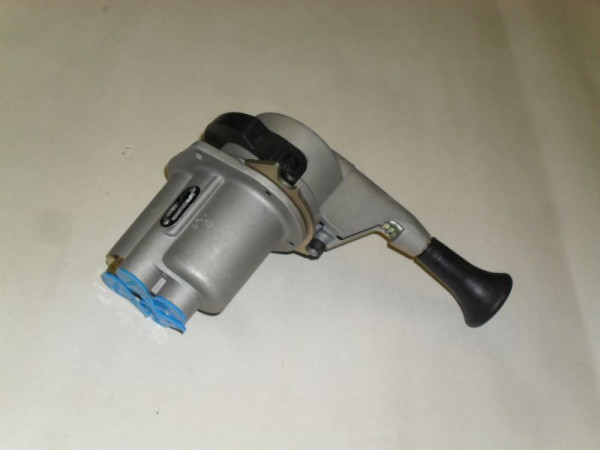 MANUAL BRAKE VALVE 961 702 001.