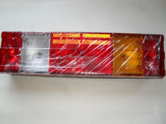 LAMP REAR WITH REVERSE LAMP LEFT