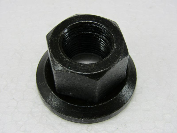 WHEEL NUT MB Atego