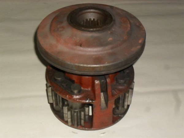 DIFFERENTIAL HOUSING