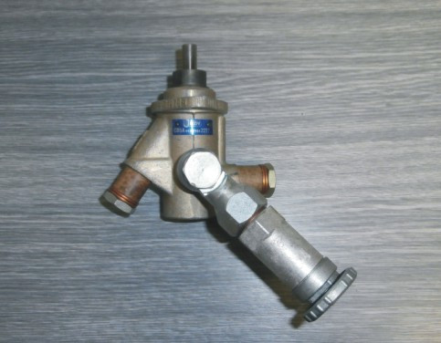 FUEL PUMP podávací CD5A-2277