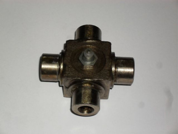 CROSS PIN