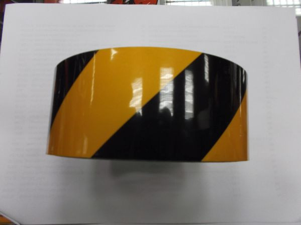 Páska šrafovaná žluto černá 5cm 25m