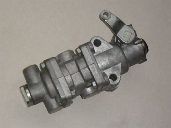 MAIN BRAKE VALVE