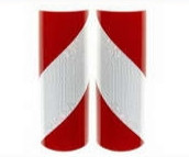Páska reflexní samolepící červeno bílé levé šrafování, šířka 28 cm, balení 45,7 m, reflexní třída 2
