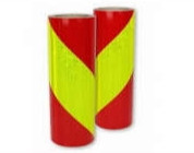 Páska reflexní samolepící červeno žluté pravé šrafování, šířka 28 cm, metráž, reflexní třída 3