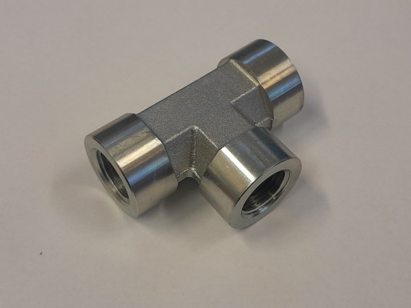 Hrdlo T 1" C-C-C BSP vnitřní závit hydraulika