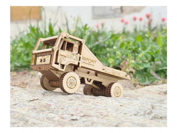 Stavebnice LIAZ  TruckTrial "Valašský Lizobuch" 1:64