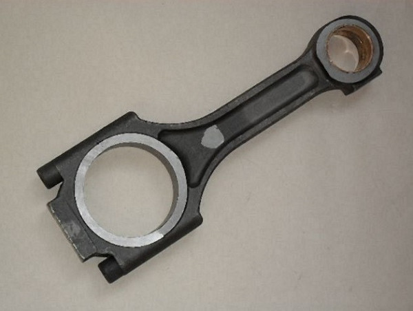 CONNECTING ROD