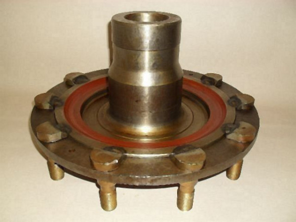 FRONT WHEEL HUB