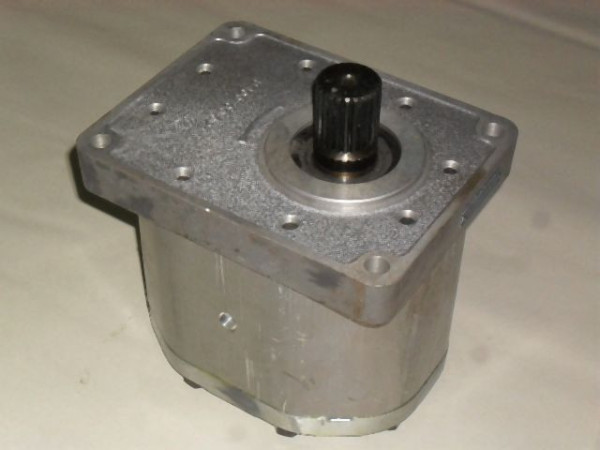 GEAR PUMP