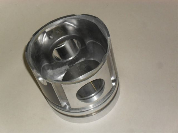 PISTON 120,0 B T815 ch