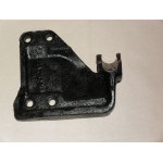 FRONT BRACKET,LH