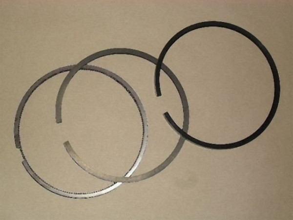 SET OF PISTON RINGS T815 121,0 THM CH