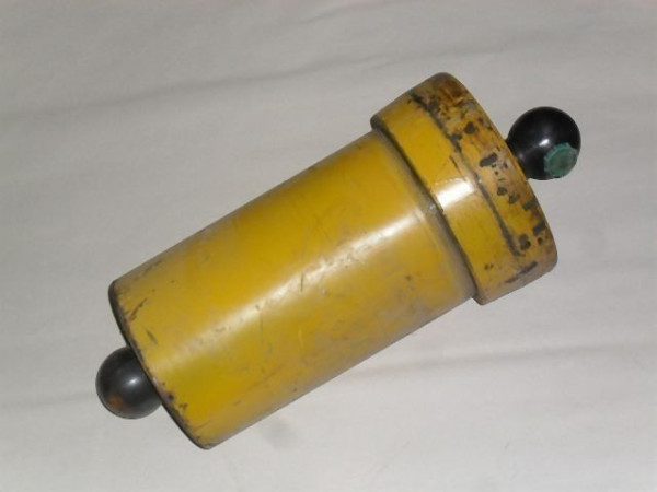 HYDRAULIC CYLINDER 2701 ch