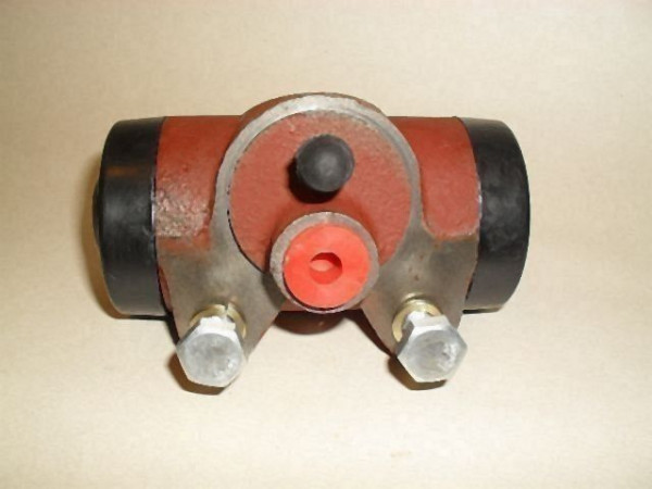 BRAKE CYLINDER FRONT AVIA