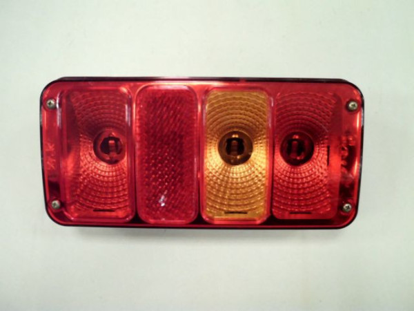 LAMP COMBINATED REAR LEFT (WITH LICENCE PLATE LAMP WITH REFLECTIVE GLASS)