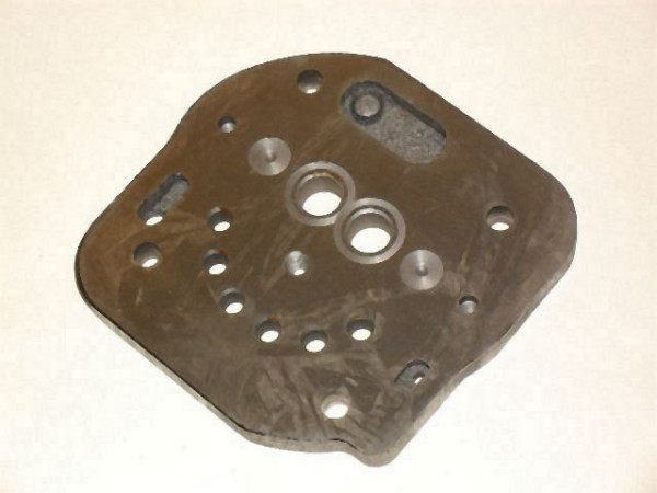 INTERMEDIATE PLATE