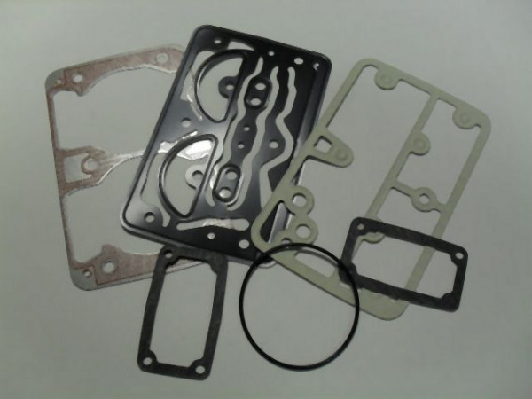 SET OF GASKETS