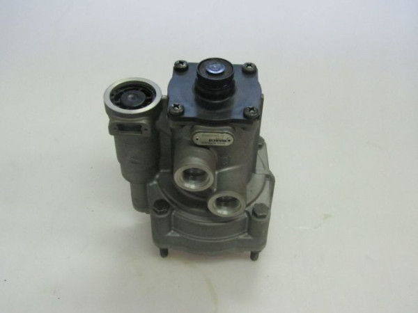 TRAILER BRAKE VALVE