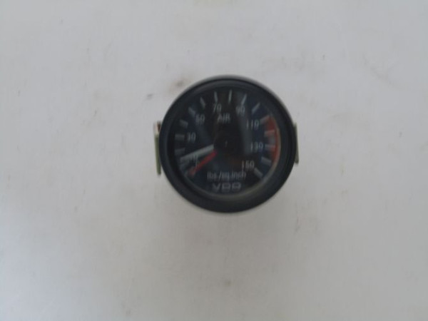 PRESSURE GAUGE