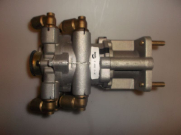 MAIN BRAKE VALVE