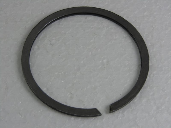 Outer snap lock ring