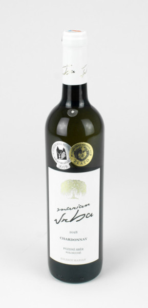 Chardonnay - pozdní sběr bílé polosladké - 13% - vinařství Vrba - 0.75 l