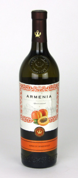 Apricot semisweet - bílé polosladké 12.0% - Armenia Wine - 0.75L