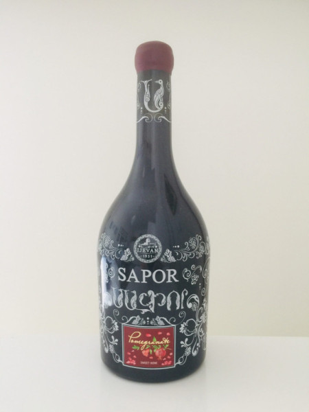 Ijevan Sapor pomegranate sweet red wine - červené sladké 15,0% - Ijevan wine - Arménie - 0.75L