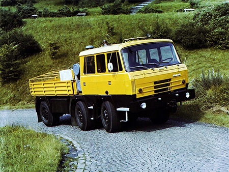 Tatra T815